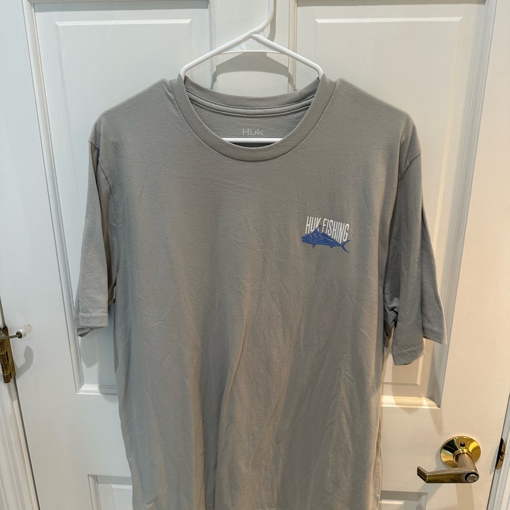 Huk Gray Short Sleeve Tee
